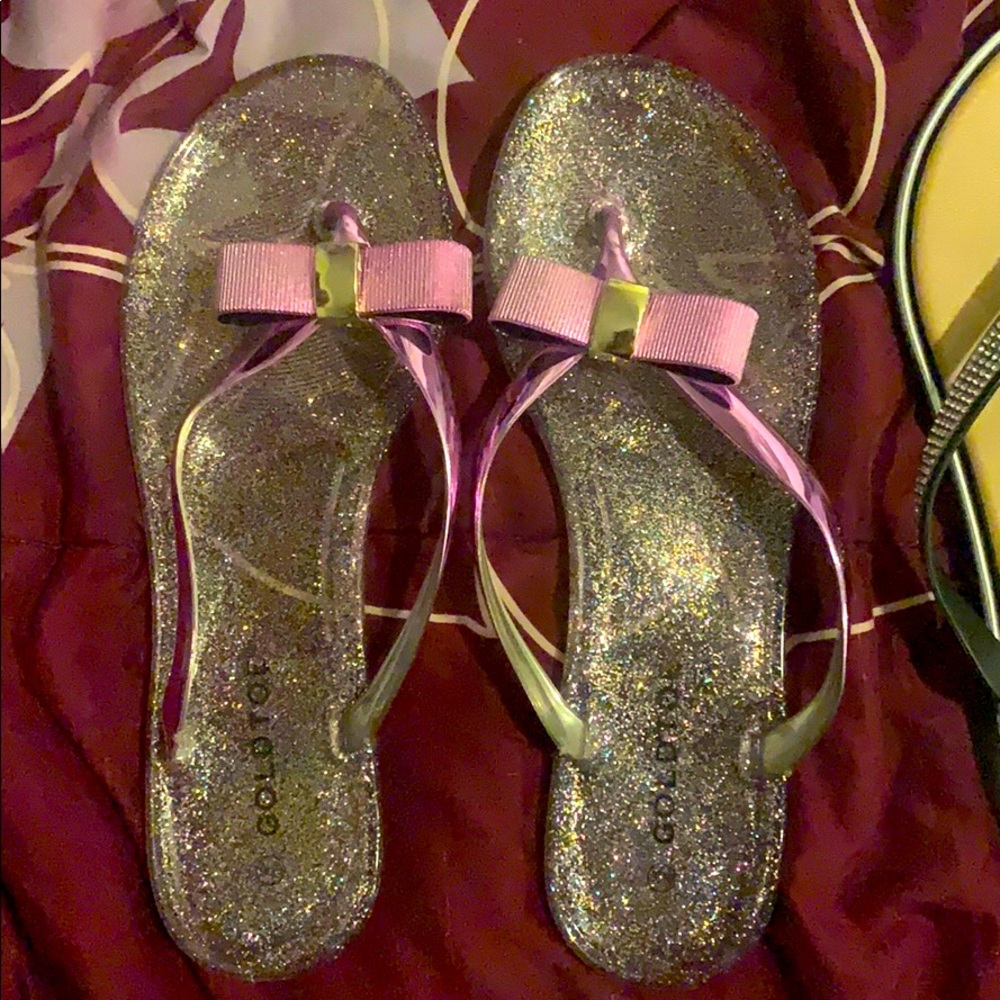 Glitter jelly flip flops with bow